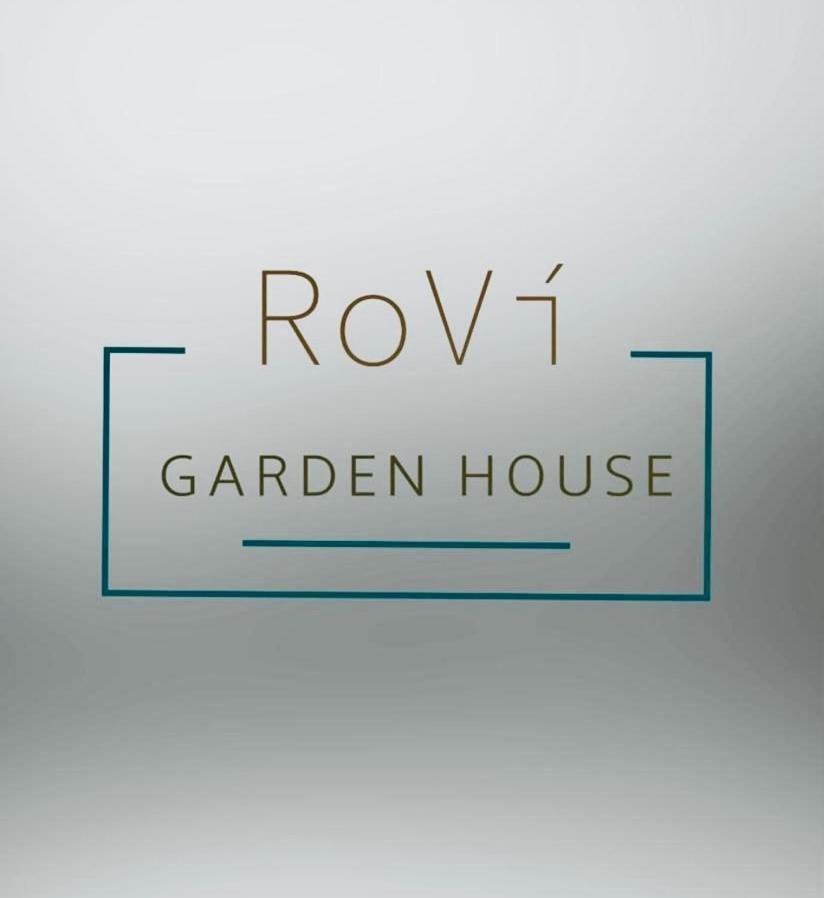 Rovi Garden House Lägenhet Bari Exteriör bild